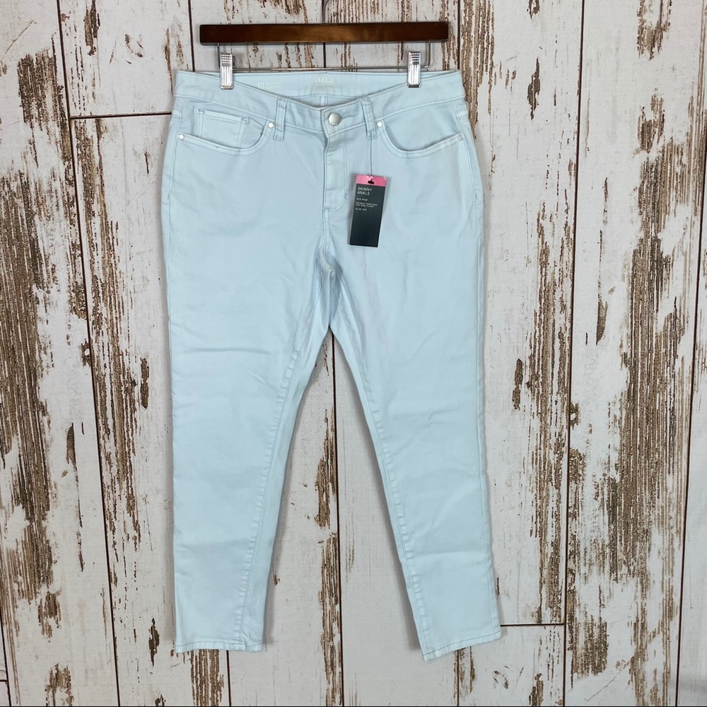 NWT a.n.a Light Blue Ankle Skinny Jeans Size 10